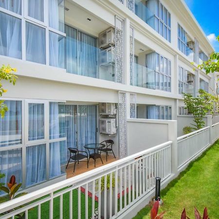 The Aristo Seaview Patong Hotel Exterior photo